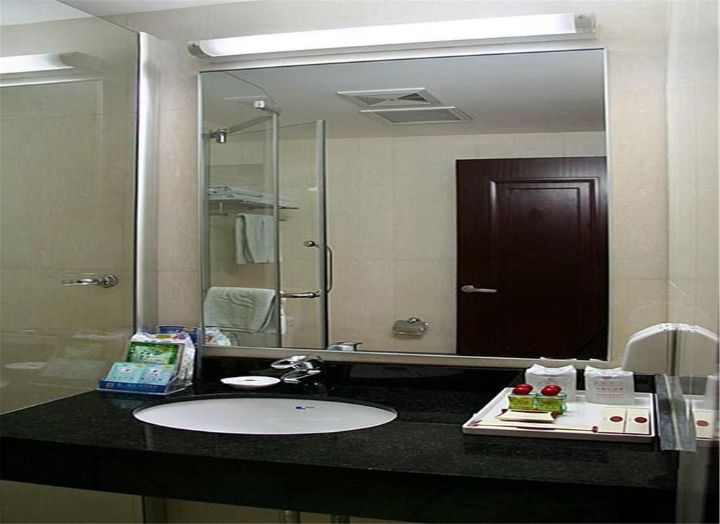 Tangyin Hotel Dalian Extérieur photo
